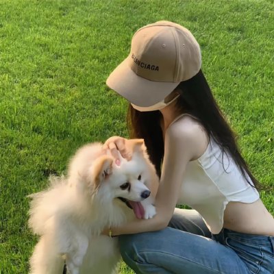 公园里的女孩